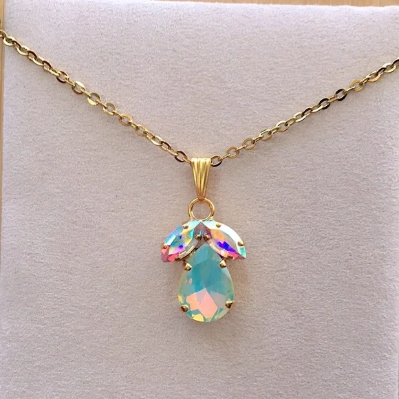 Green Opal Aurora Borealis + Gold Pear Marquis Crystal Pendant Drop Necklace - Picture 9 of 9